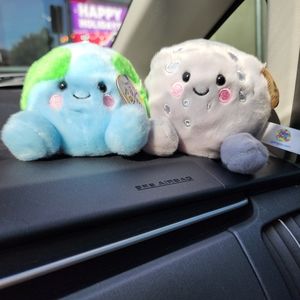 Aurora - Palm Pals Set 5" Moon and Earth Plush 🌎 NWT
